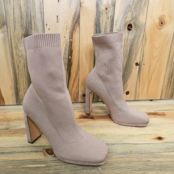 Lulu's Synoy Nude Sock Boots - Picture 2 of 9